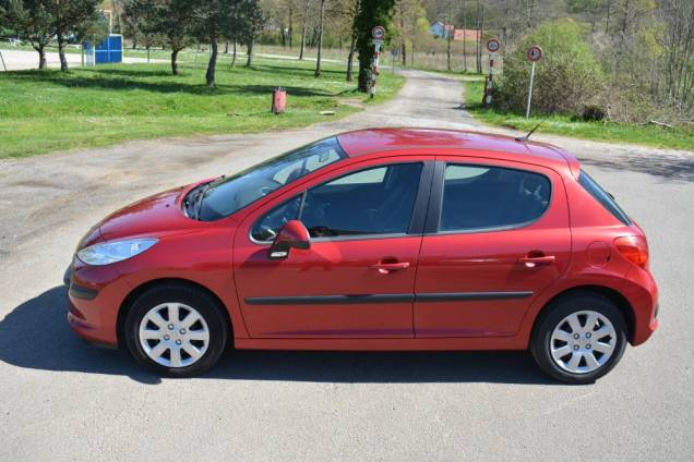 PEUGEOT 207 1.4 75 CV 5 PORTES / 71900 KMS 6