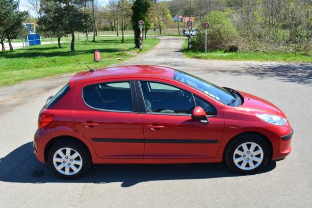 PEUGEOT 207 1.4 75 CV 5 PORTES / 71900 KMS 8