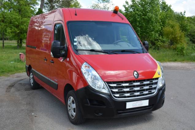 RENAULT MASTER FOURGON L2H2 F3300 2.3 DCI 145 CV / 1ère MAIN / CROCHET D ATTELAGE 2