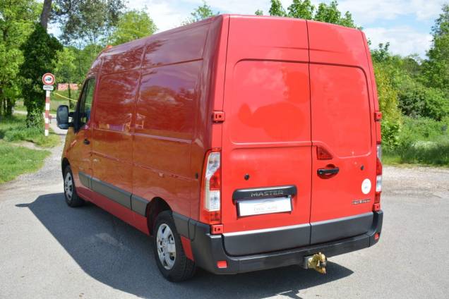 RENAULT MASTER FOURGON L2H2 F3300 2.3 DCI 145 CV / 1ère MAIN / CROCHET D ATTELAGE 3