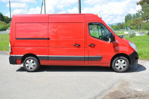 RENAULT MASTER FOURGON L2H2 F3300 2.3 DCI 145 CV / 1ère MAIN / CROCHET D ATTELAGE 8