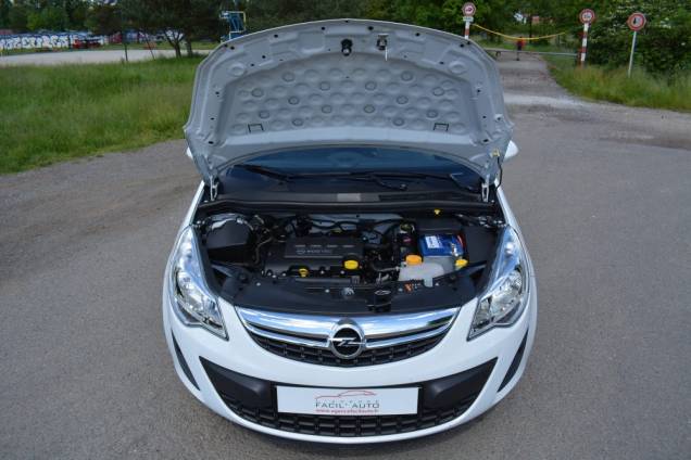 OPEL CORSA 1.2 85 CV 5 PORTES / 1ère MAIN / 7900 KMS / 4 ROUES HIVER OFFERTES 18