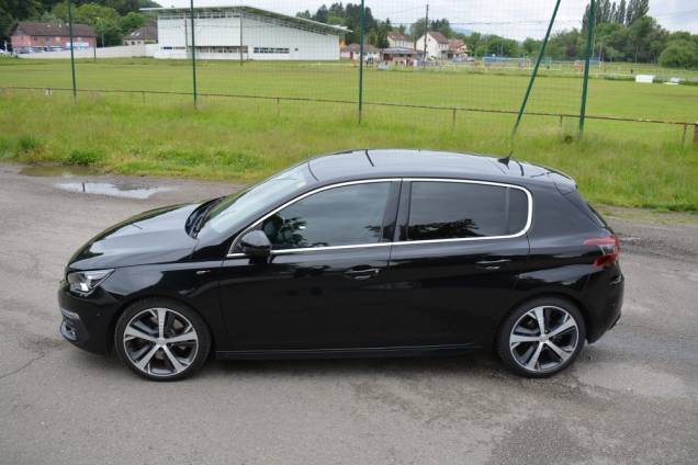 PEUGEOT 308 GT 2.0 HDI 180 CV EAT8 / TOIT PANORAMIQUE / DENON / BOITE AUTOMATIQUE 4