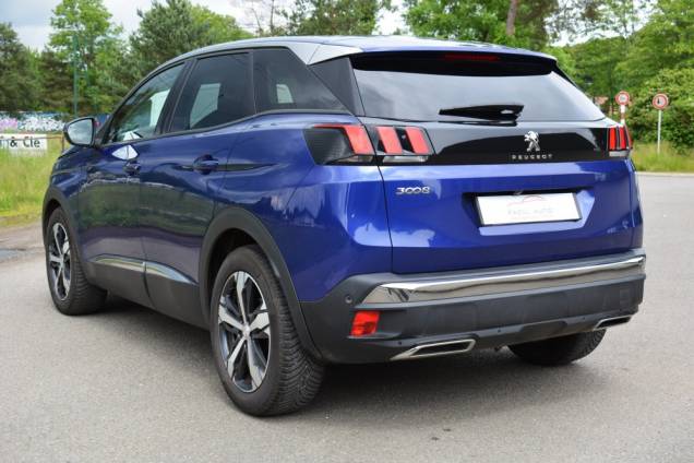 PEUGEOT 3008 ALLURE 1.6 BLUEHDI 120 CV / GRIP CONTROL 4