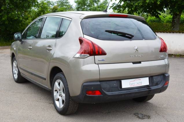 PEUGEOT 3008 ACTIVE 1.6 BLUEHDI 120 CV 4