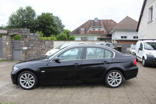 BMW SERIE 3 (E90) LUXE 325i 218 CV BVM6 / SUIVI COMPLET 5