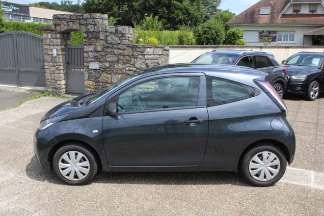 TOYOTA AYGO 1.0 VVTI 69 CV BVM5 / SUIVI COMPLET / ORIGINE FRANCE 4