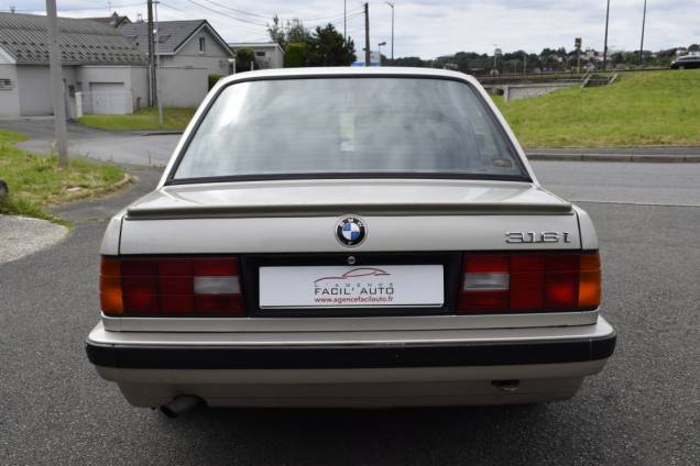 BMW SERIE 3 E30 316I BVM  8