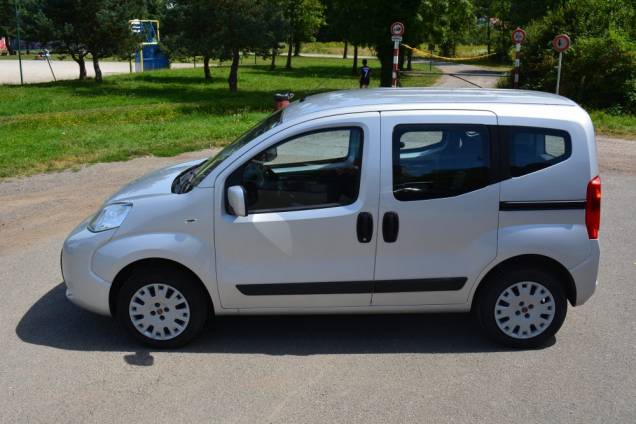 FIAT QUBO 1.4 75 CV / 5 PLACES 8