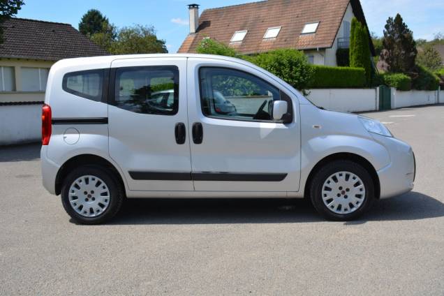 FIAT QUBO 1.4 75 CV / 5 PLACES 9