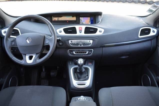 RENAULT SCENIC 1.5 DCI 110 CV 12