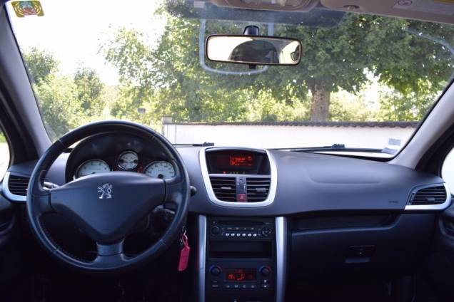 PEUGEOT 207 1.4 16V 90 CV 5 PORTES 9