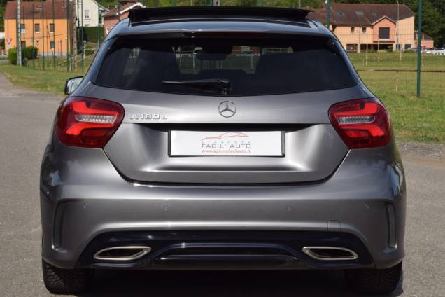 MERCEDES BENZ CLASSE A FASCINATION 180 D 7G DCT 109 CV / 53900 KM 8