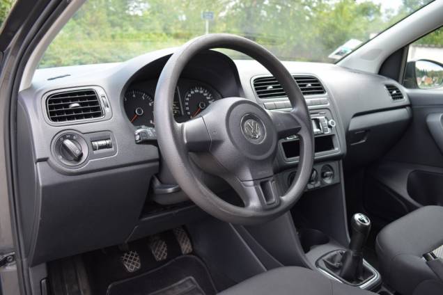 VOLKSWAGEN POLO V TRENDLINE 1.2 60 CV 9