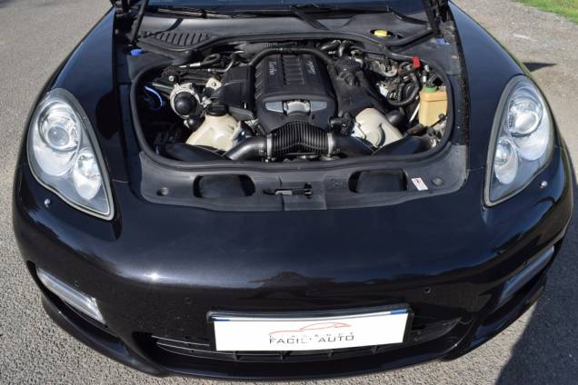 PORSCHE PANAMERA TURBO 4.8 V8 500 CV PDK 17