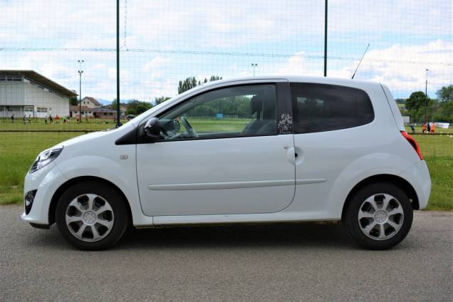 RENAULT TWINGO NIGHT AND DAY 1.2 75 CV / 63500 KMS / CARNET D'ENTRETIEN COMPLET 8