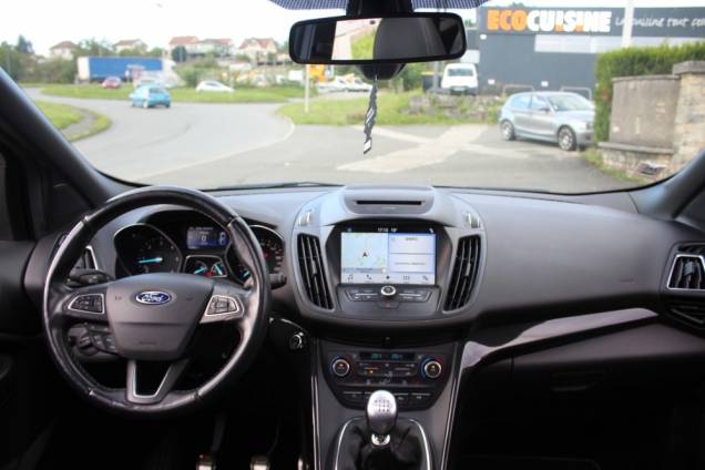 FORD KUGA ST LINE 2.0 TDCI 150 CV BVM6 / TOIT OUVRANT PANORAMIQUE 7