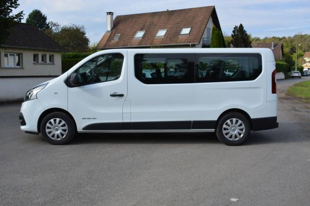 RENAULT TRAFIC COMBI 9 PLACES ZEN DCI 120CV / 39900 KMS / CROCHET D'ATTELAGE 7