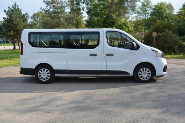 RENAULT TRAFIC COMBI 9 PLACES ZEN DCI 120CV / 39900 KMS / CROCHET D'ATTELAGE 9