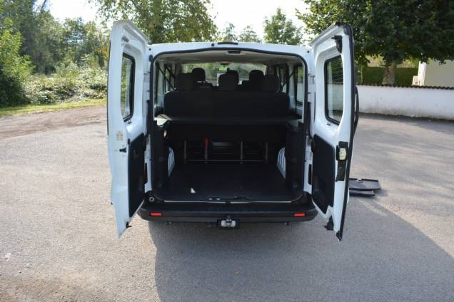 RENAULT TRAFIC COMBI 9 PLACES ZEN DCI 120CV / 39900 KMS / CROCHET D'ATTELAGE 17