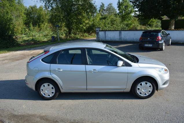 FORD FOCUS 1.6 100 CV / 5 PORTES / 1ère MAIN / 32900 KMS 10