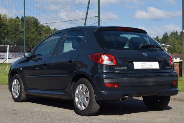 PEUGEOT 206 + 1.4 HDI 70 CV / CLIMATISATION 6