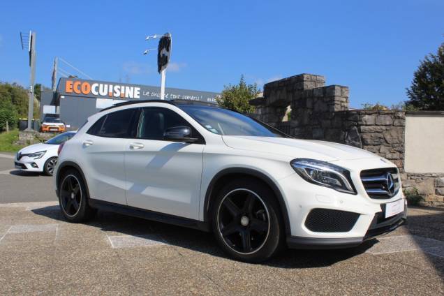 MERCEDES BENZ GLA FASCINATION PACK AMG 220 CDI 170 CV 7G-DCT / TOIT OUVRANT PANORAMIQUE / ORIGINE FRANCE 3