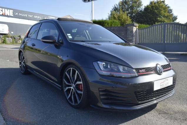 VOLKSWAGEN GOLF GTI PERFORMANCE 230 CV DSG6 8