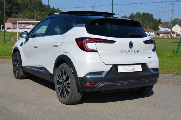 RENAULT CAPTUR INITIALE PARIS HYBRID RECHARGEABLE 1.6 I 160 CV  / 1ere MAIN / 38500 KMS  4