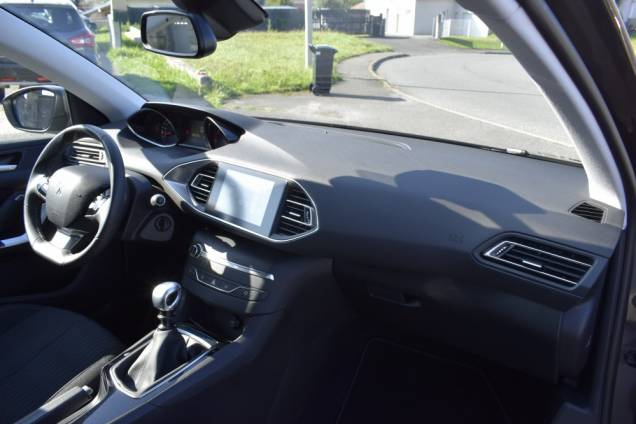 PEUGEOT 308 ACTIVE 125 E-THP BVM / 4000 KMS 15