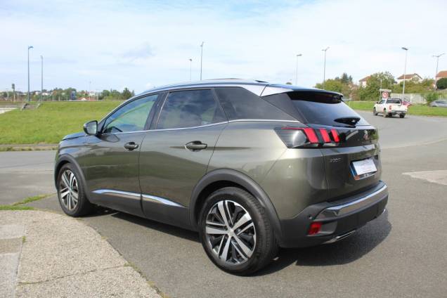 PEUGEOT 3008 GT 2.0 HDI 180 CV EAT6 / TOIT OUVRANT PANORAMIQUE / FOCAL / ORIGINE FRANCE 5