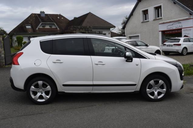 PEUGEOT 3008 ROLLAND GARROS HDI 115 CV BVM 6