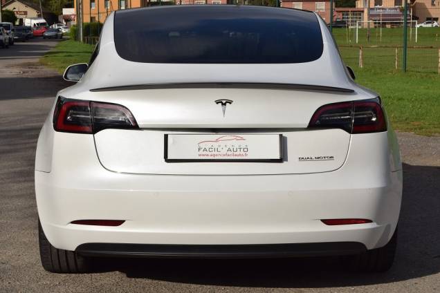 TESLA MODEL 3 PERFORMANCE DUAL MOTOR LONG RANGE AWD / CONDUITE ENTIEREMENT AUTONOME / CUIR BLANC 8