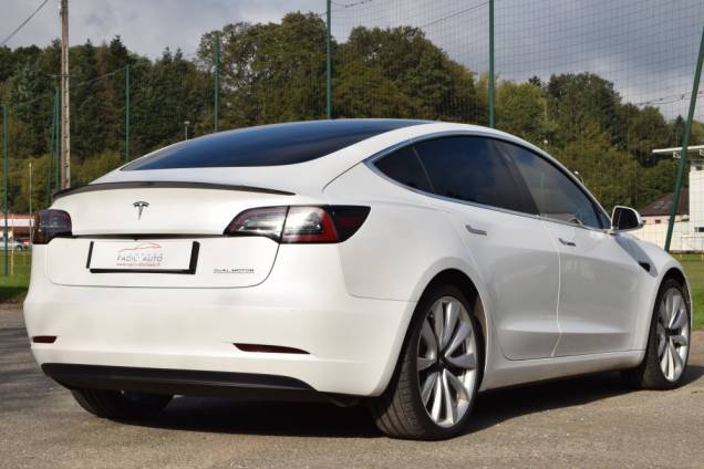 TESLA MODEL 3 PERFORMANCE DUAL MOTOR LONG RANGE AWD / CONDUITE ENTIEREMENT AUTONOME / CUIR BLANC 5