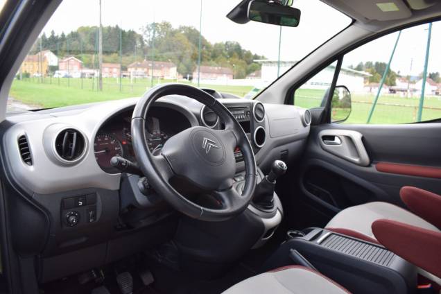 CITROEN BERLINGO MULTISPACE 1.6 120 CV / 1 ERE MAIN / 4 ROUES NEIGES OFFERTES 12