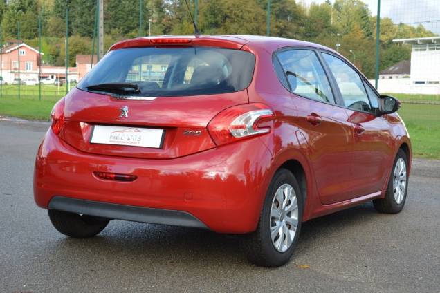 PEUGEOT 208 1.4 HDI 68 CV / CARNET D'ENTRETIEN COMPLET 3