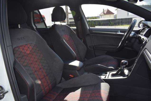 VOLKSWAGEN GOLF GTI TCR 290 CV DSG7 15