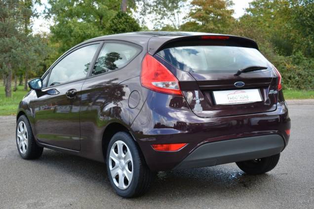 FORD FIESTA 1.2 60 CV / 1ere MAIN 4