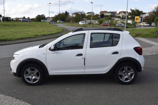 DACIA SANDERO STEPWAY TCE 100 CV BVM5 / GPL / ORIGINE FRANCE 4