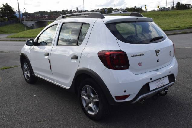 DACIA SANDERO STEPWAY TCE 100 CV BVM5 / GPL / ORIGINE FRANCE 6