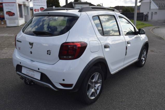 DACIA SANDERO STEPWAY TCE 100 CV BVM5 / GPL / ORIGINE FRANCE 7