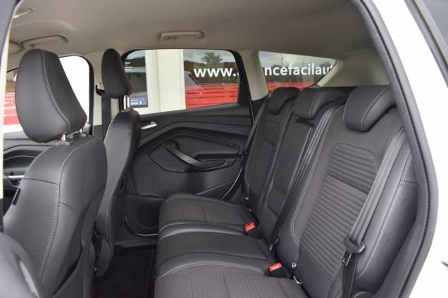 FORD KUGA TITANIUM 1.5 TDCI 120 BV6 / CROCHET D ATTELAGE 13