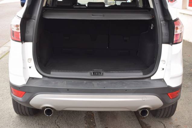 FORD KUGA TITANIUM 1.5 TDCI 120 BV6 / CROCHET D ATTELAGE 16