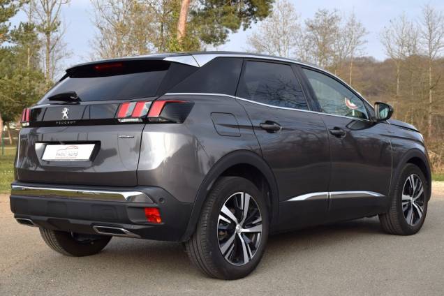 PEUGEOT 3008 GT LINE 130 CV BVM / 85200 KM 3