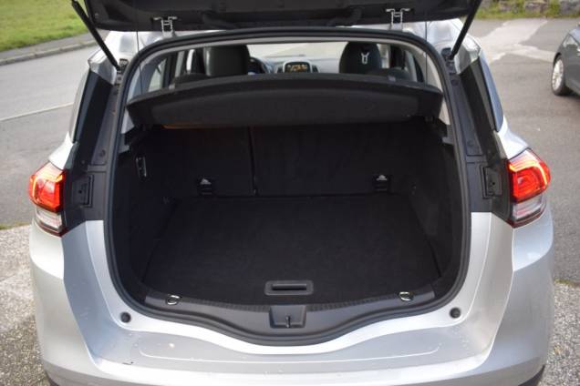 RENAULT SCENIC DCI 110 CV BVM 16