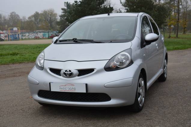 TOYOTA AYGO 1.0 68 CV / 5 PORTES  1