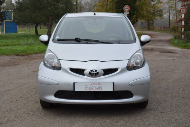 TOYOTA AYGO 1.0 68 CV / 5 PORTES  5