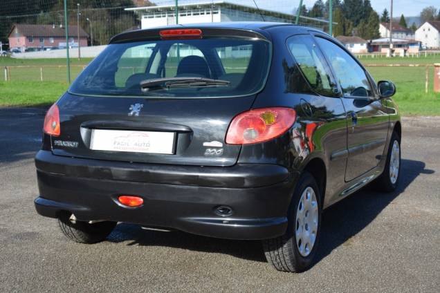 PEUGEOT 206 1.4 75 CV / 1ère MAIN / 79900KMS 4