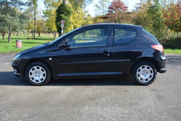 PEUGEOT 206 1.4 75 CV / 1ère MAIN / 79900KMS 7