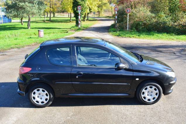 PEUGEOT 206 1.4 75 CV / 1ère MAIN / 79900KMS 10